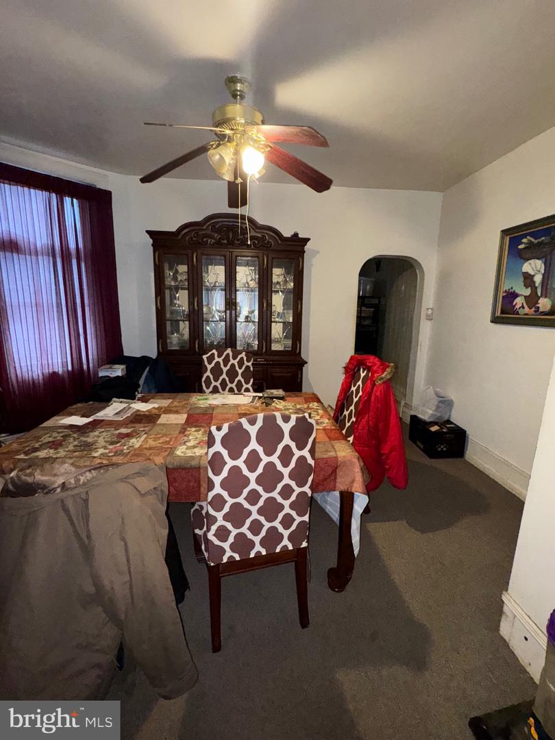 6157 Walnut St Property Photo 4