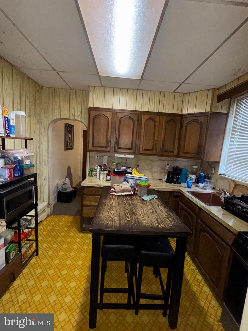 6157 Walnut St Property Photo 6
