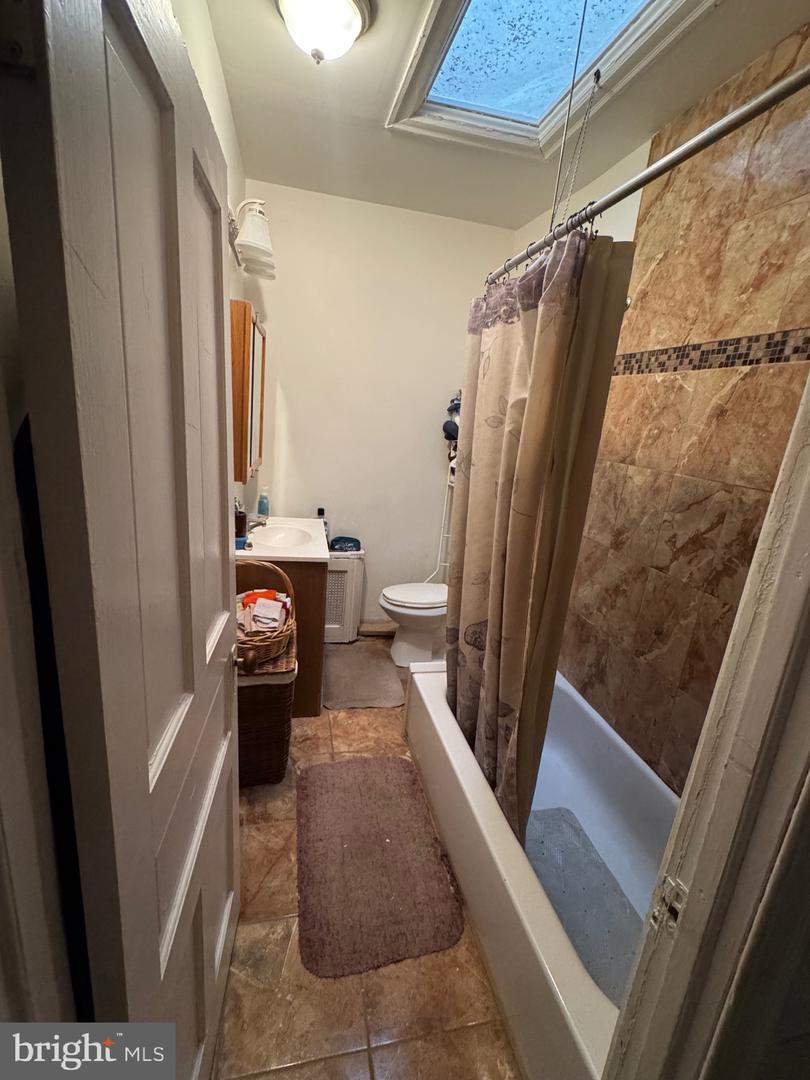 6157 Walnut St Property Photo 11