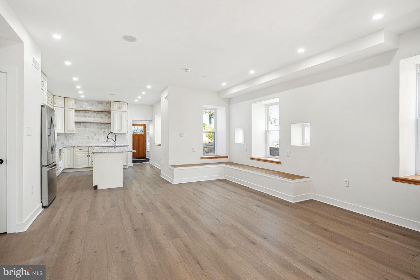 6317 Baynton St Property Photo 3