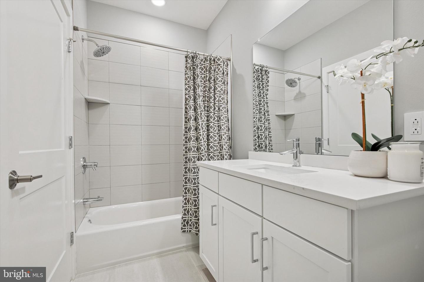 4584 Riverside Way Property Photo 32