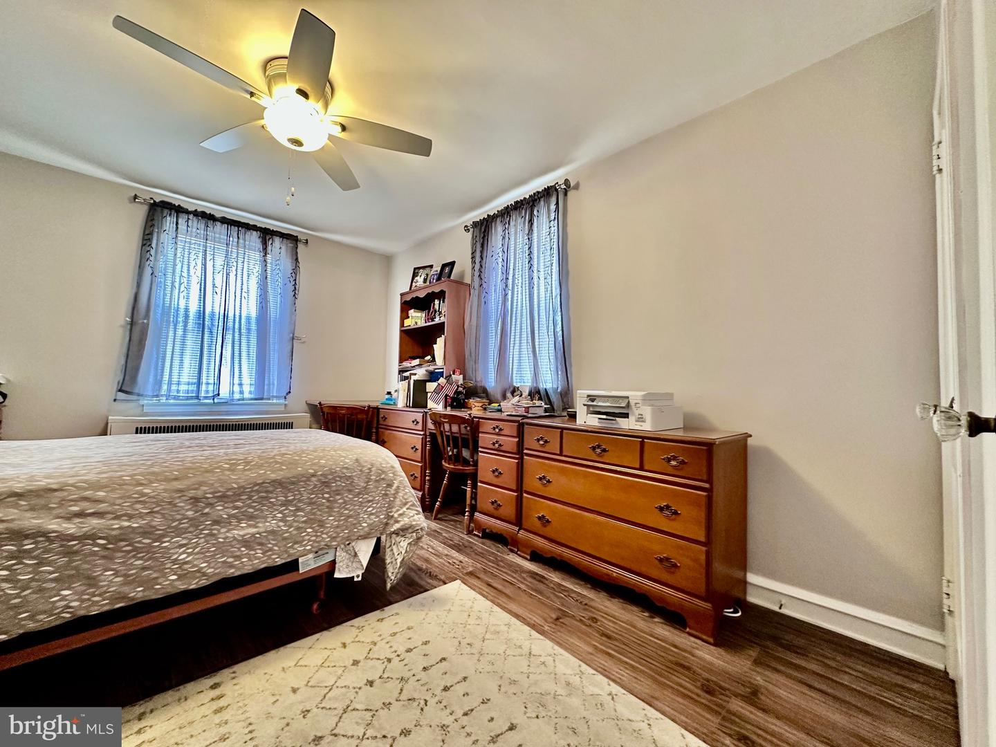 7221 Barnard St Property Photo 17