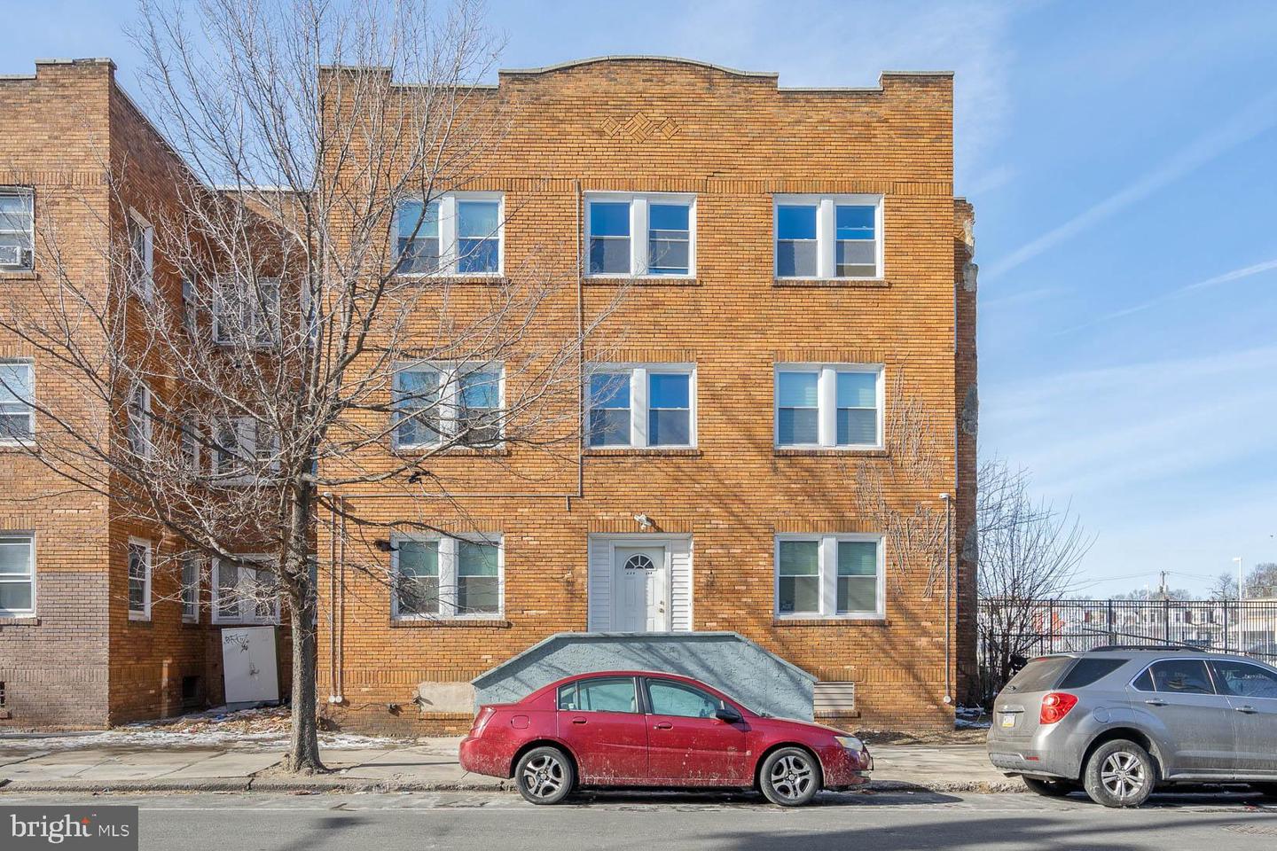 274-76 S 58th St Property Photo 1