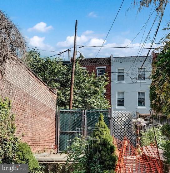 2441 Fairmount #parking Spot Property Photo