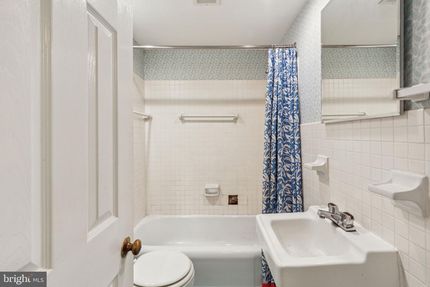2304 Waverly St Property Photo 21