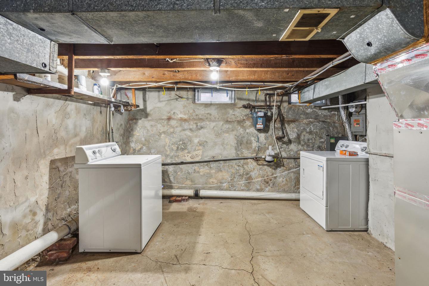 2304 Waverly St Property Photo 26