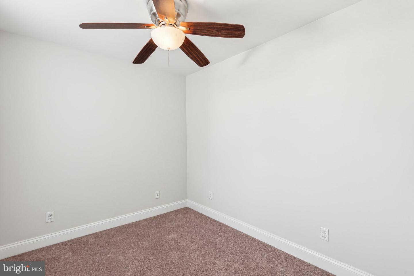 3472 Edgemont St Property Photo 25