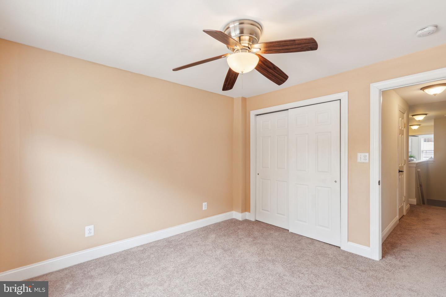 3472 Edgemont St Property Photo 27