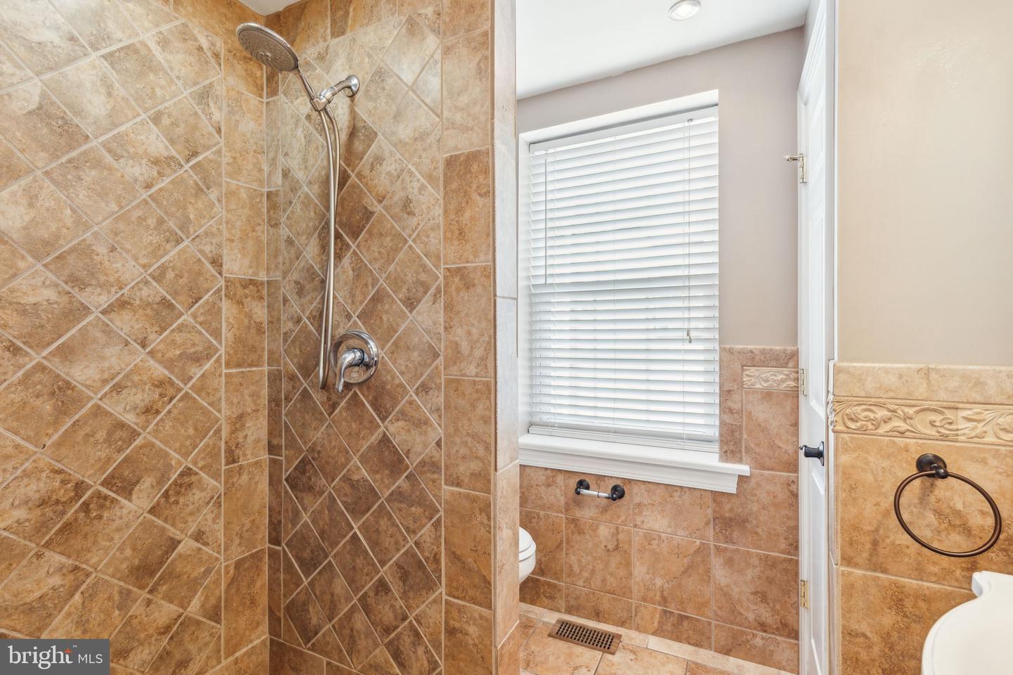 3472 Edgemont St Property Photo 30