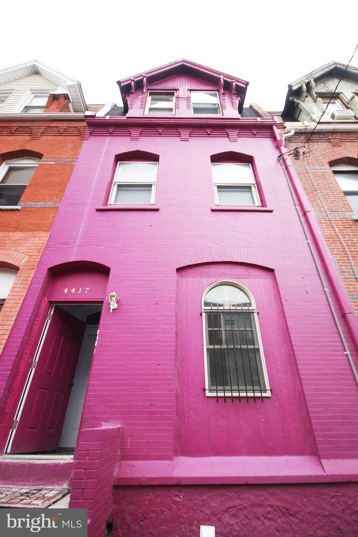 4417 SANSOM ST Property Photo 1
