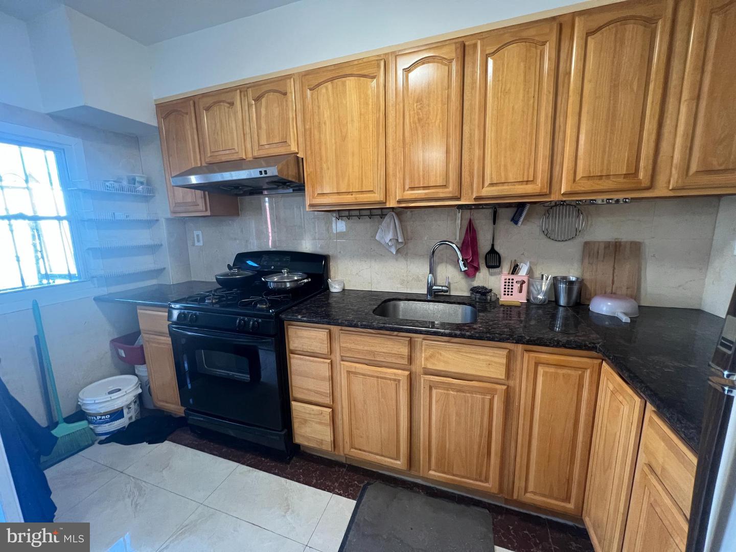849 S Cecil St Property Photo 6