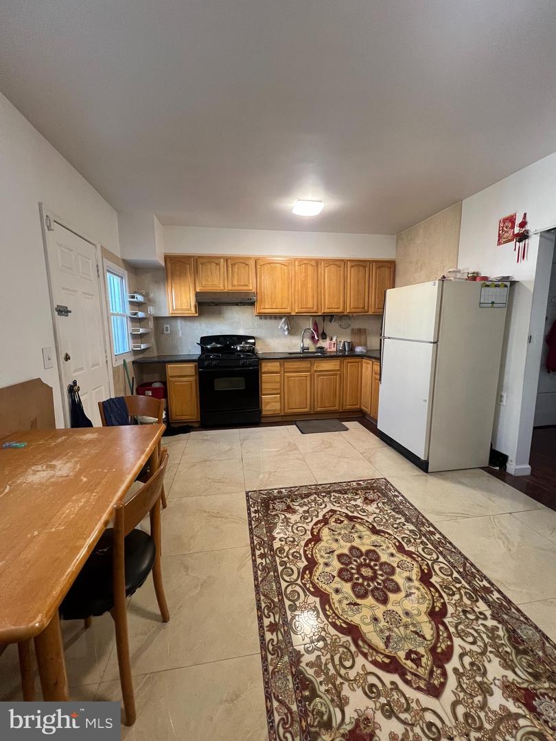 849 S Cecil St Property Photo 18