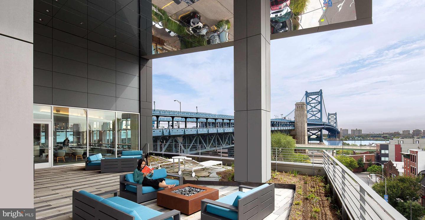 205 Race St #2b-02l Property Photo 10