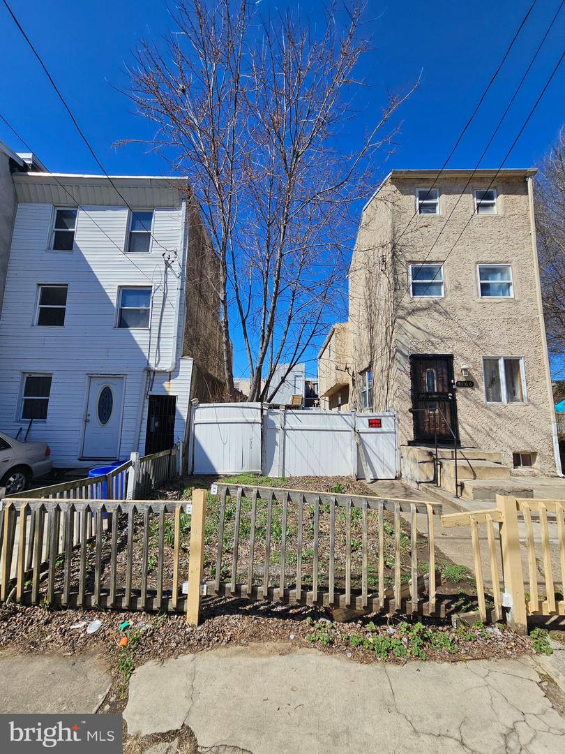 4164 Paul St Property Photo 2