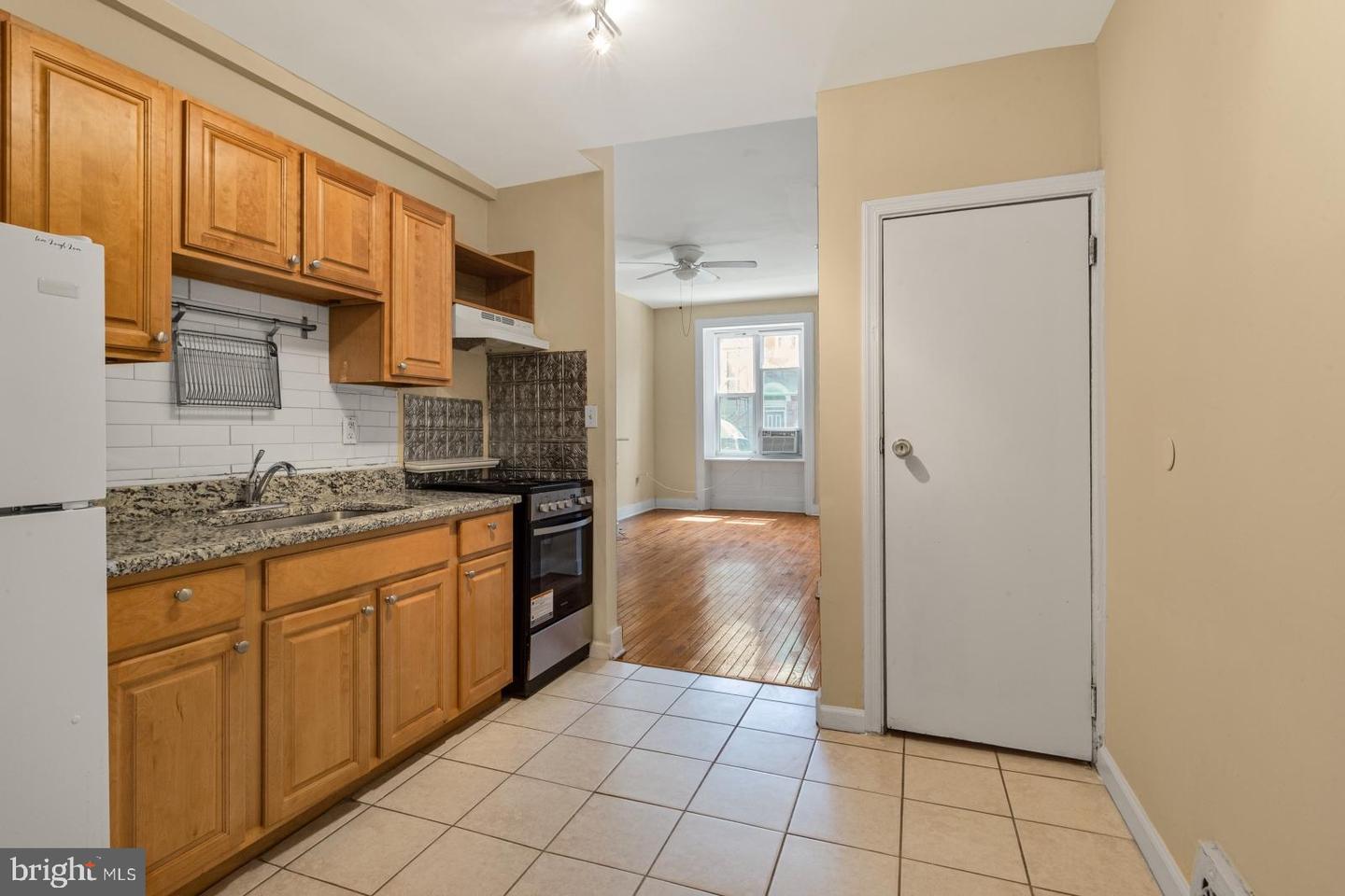 1805 Wylie St Property Photo 5
