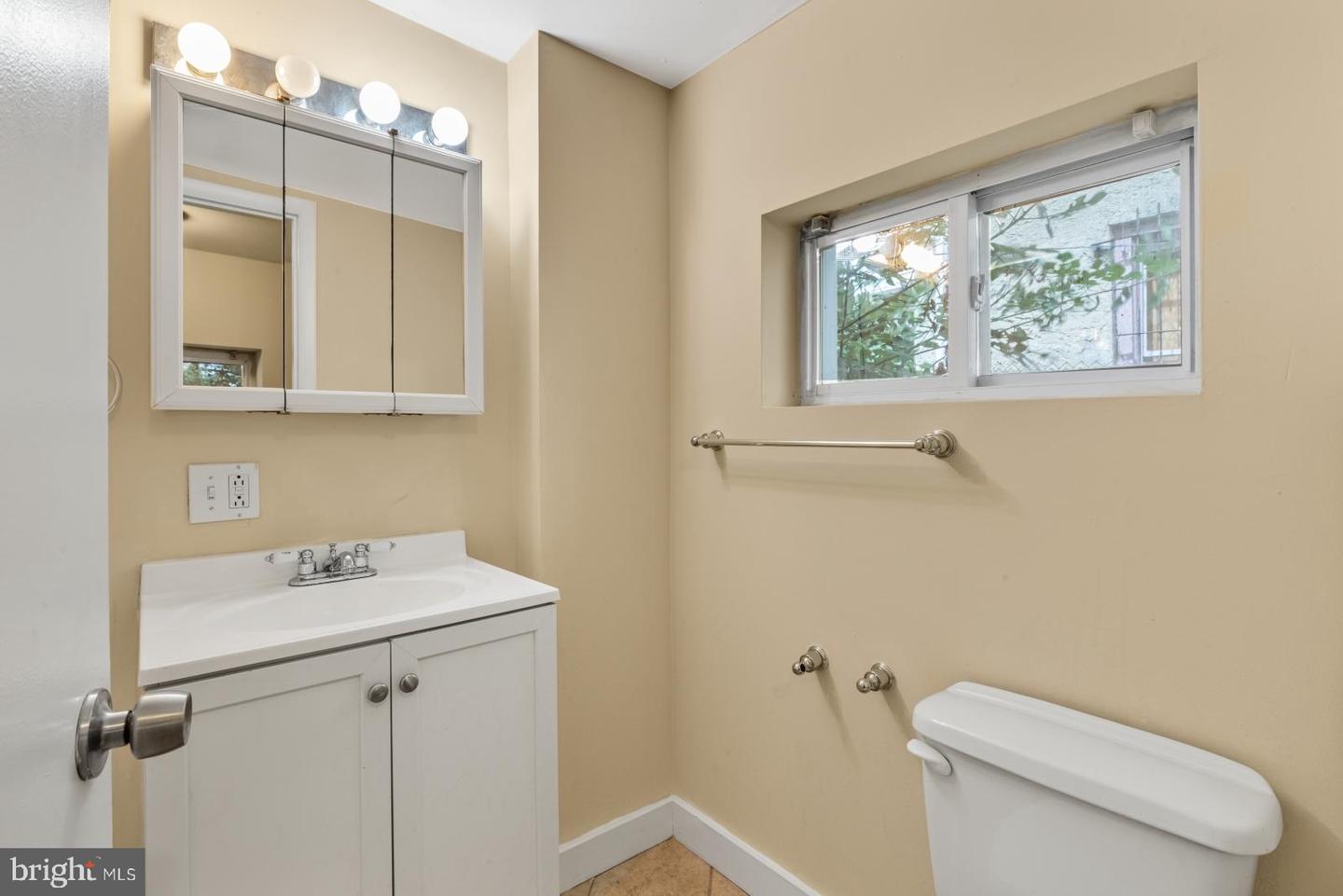 1805 Wylie St Property Photo 11