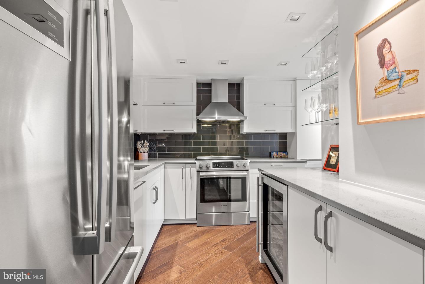 202-10 W Rittenhouse Sq #1104 Property Photo 3