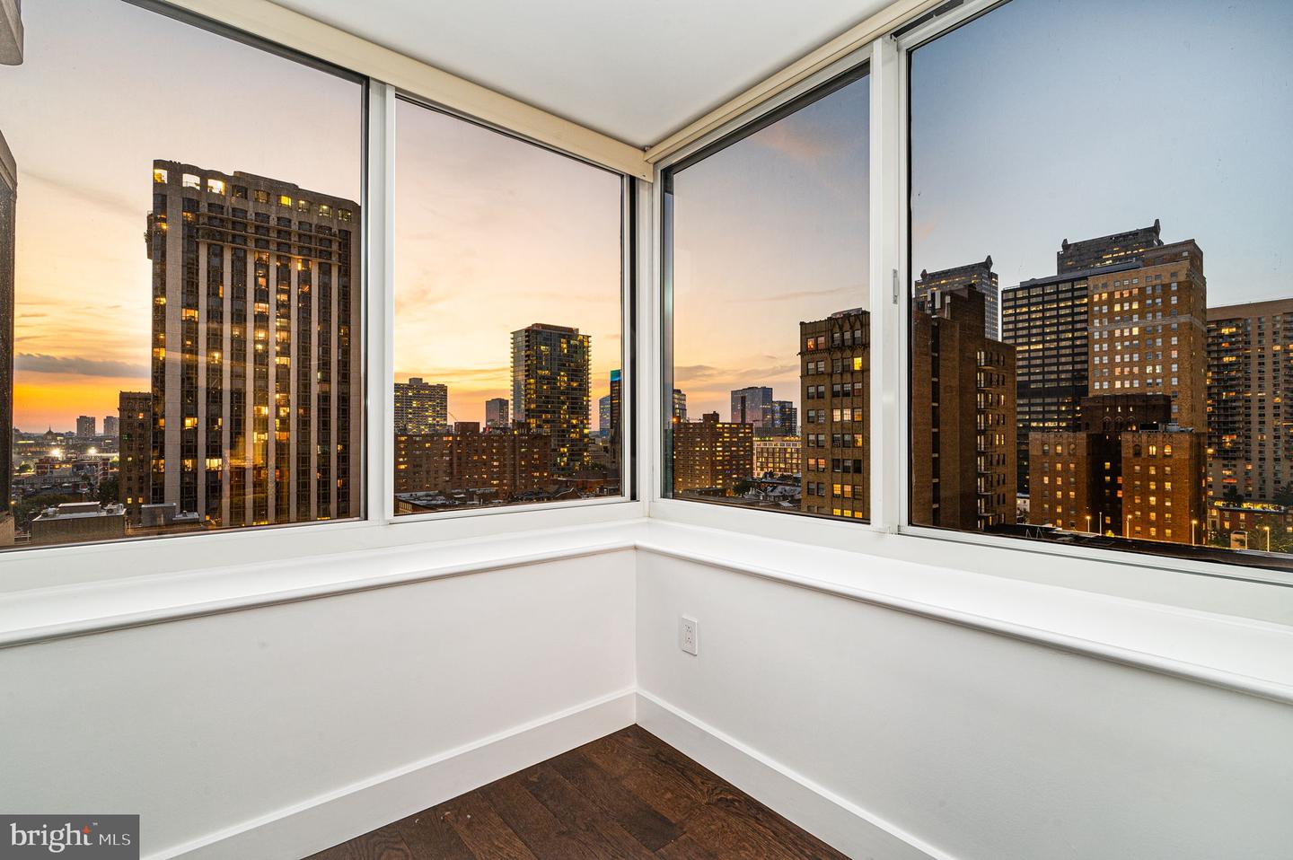202-10 W Rittenhouse Sq #1104 Property Photo 21