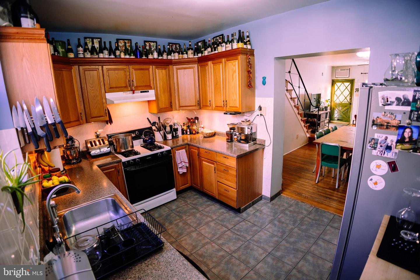 1135 Tree St Property Photo 16