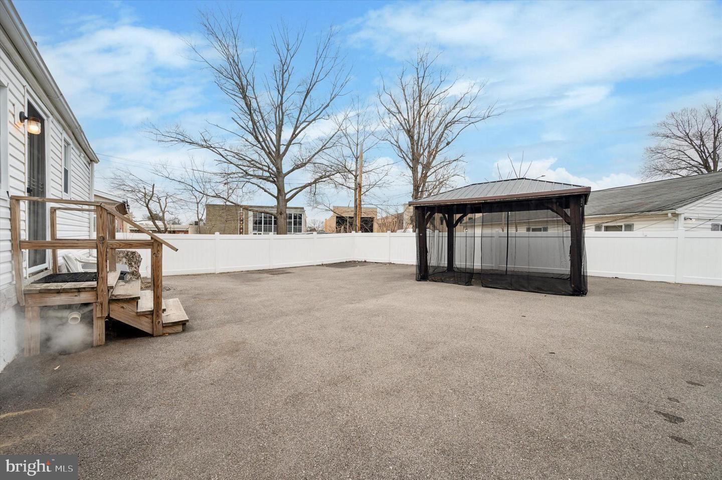 7219 N Broad St Property Photo 18