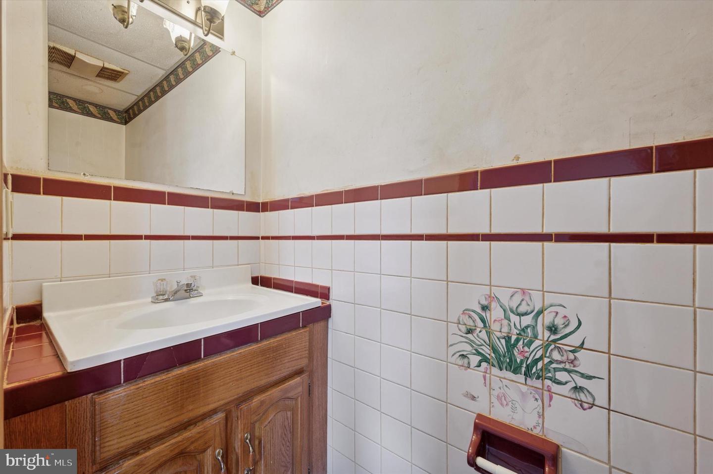 7219 N Broad St Property Photo 24