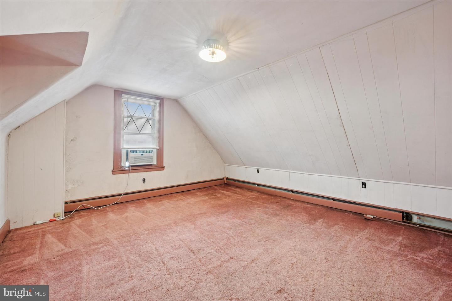 7219 N Broad St Property Photo 31