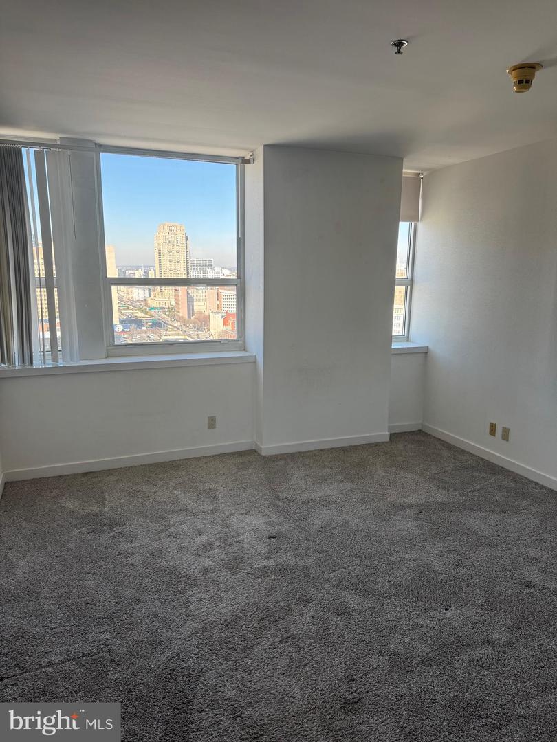 1100 VINE ST #P215 Property Photo 1