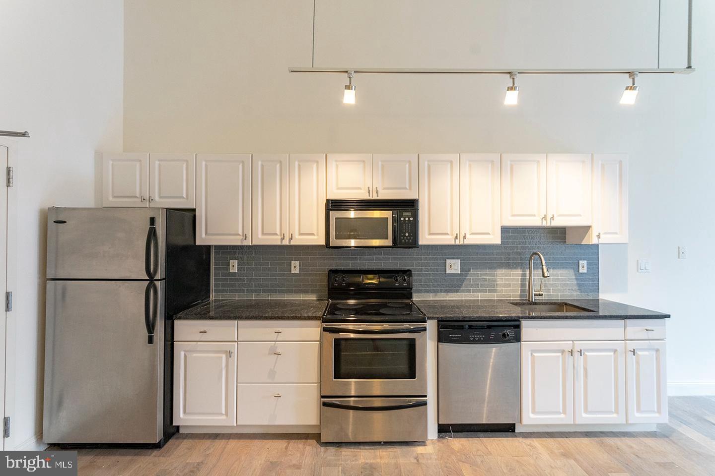 720 N 5th St #unit 305 Property Photo 1
