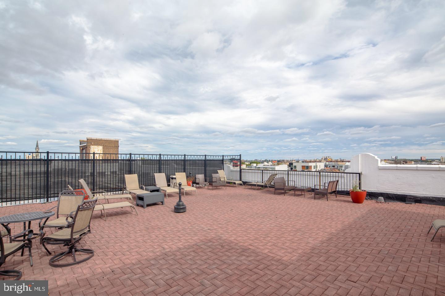 720 N 5th St #unit 305 Property Photo 10