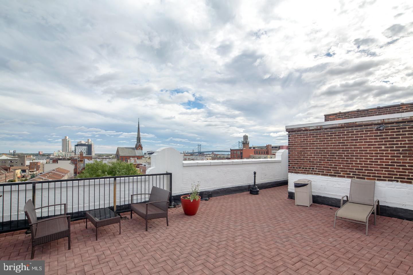 720 N 5th St #unit 305 Property Photo 11