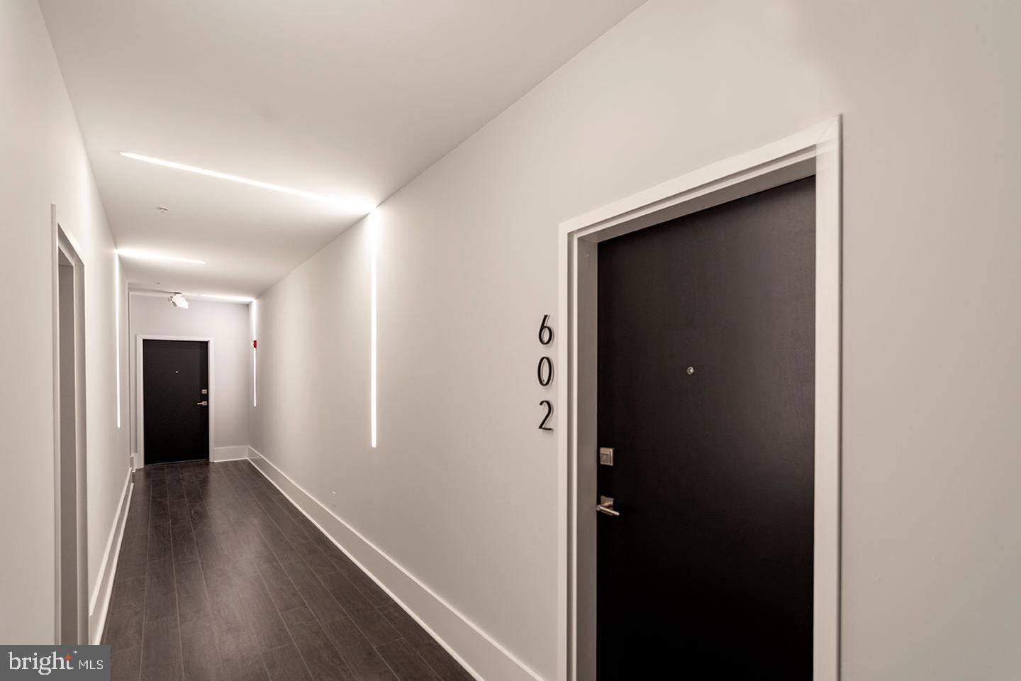 412-26 S 13th St #studio Property Photo 7