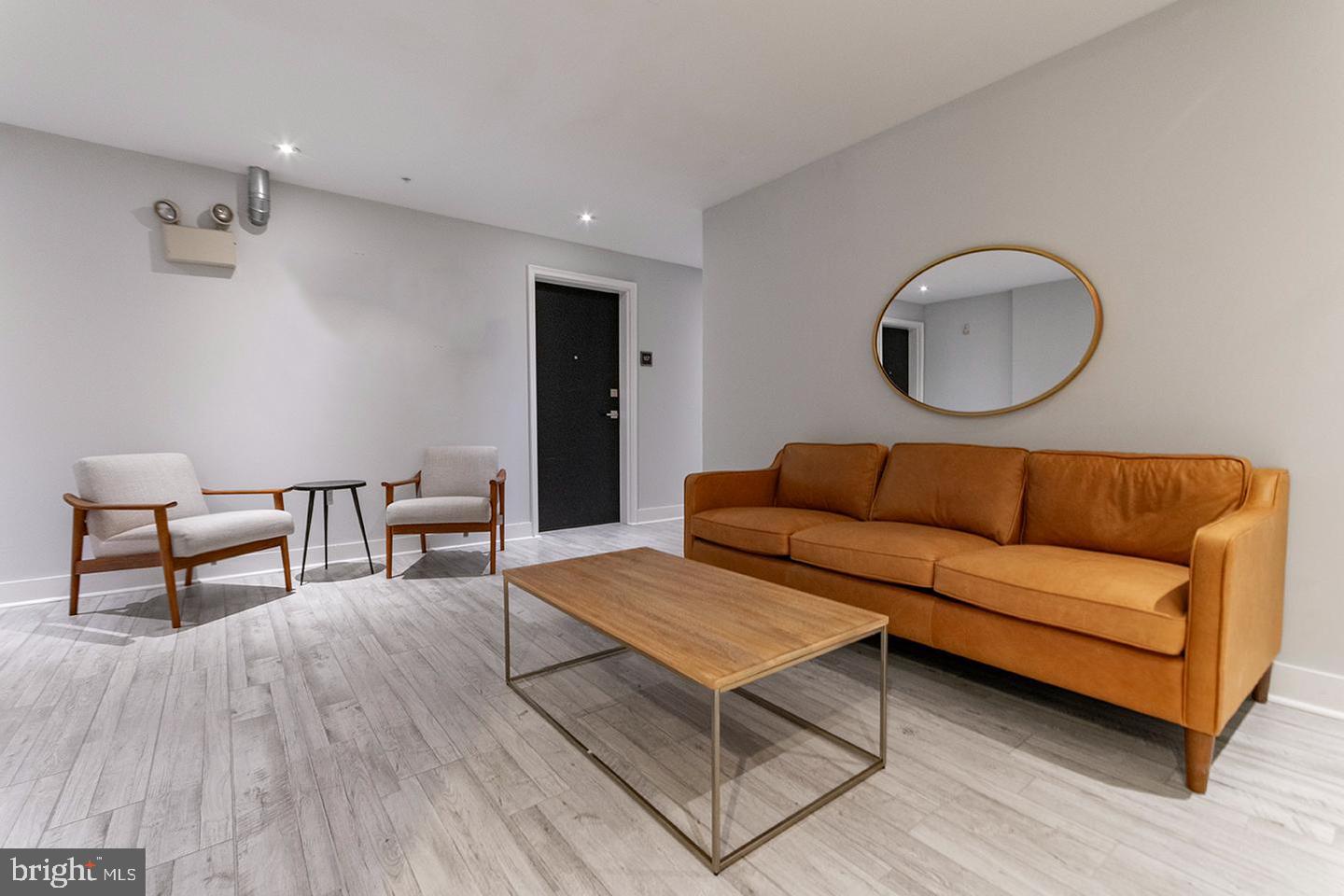 412-26 S 13th St #studio Property Photo 9
