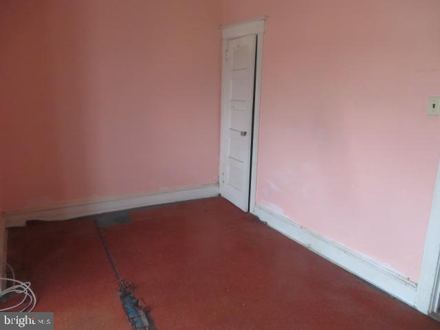 2010 S 59th St Property Photo 8
