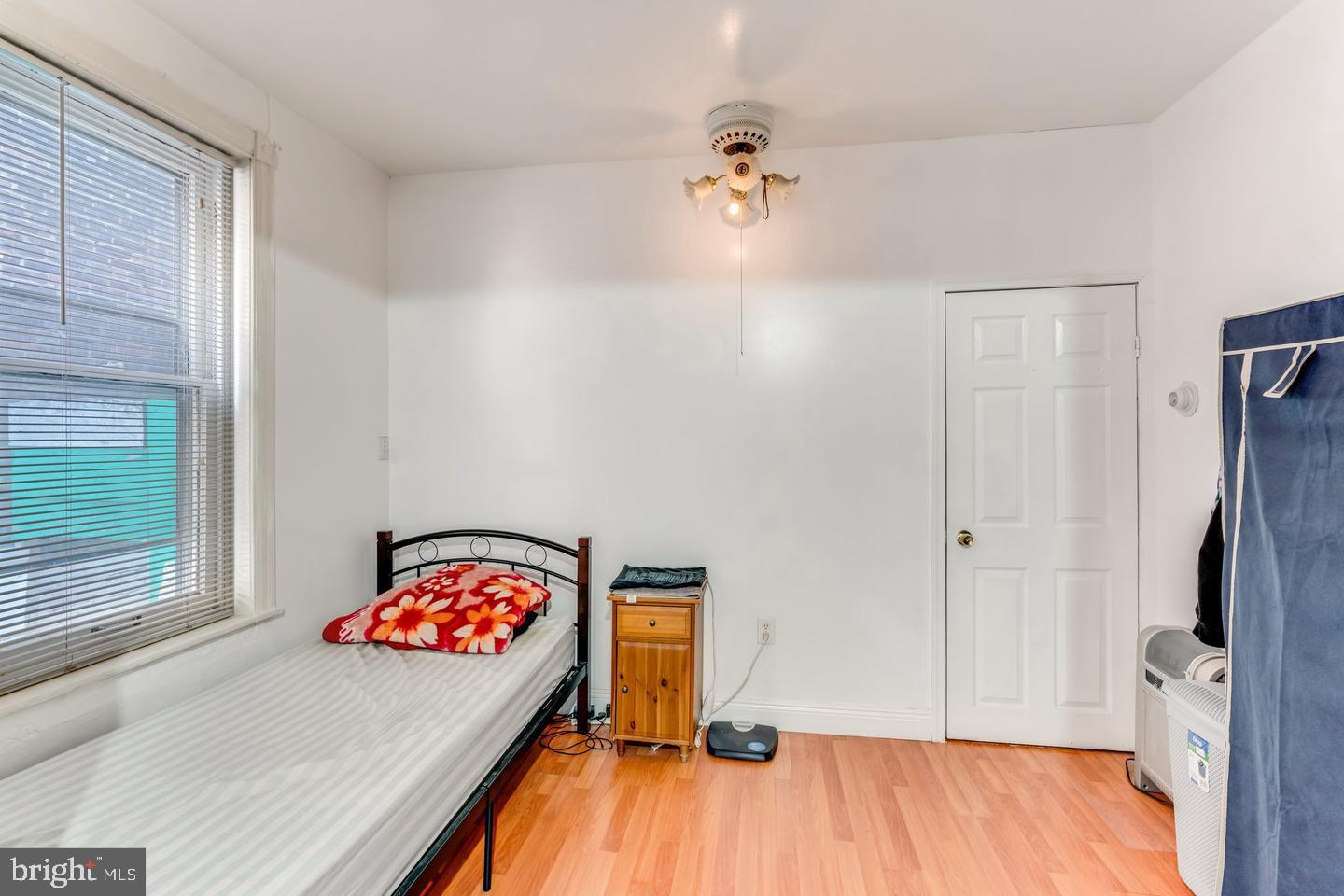 6021 Torresdale Ave Property Photo 8