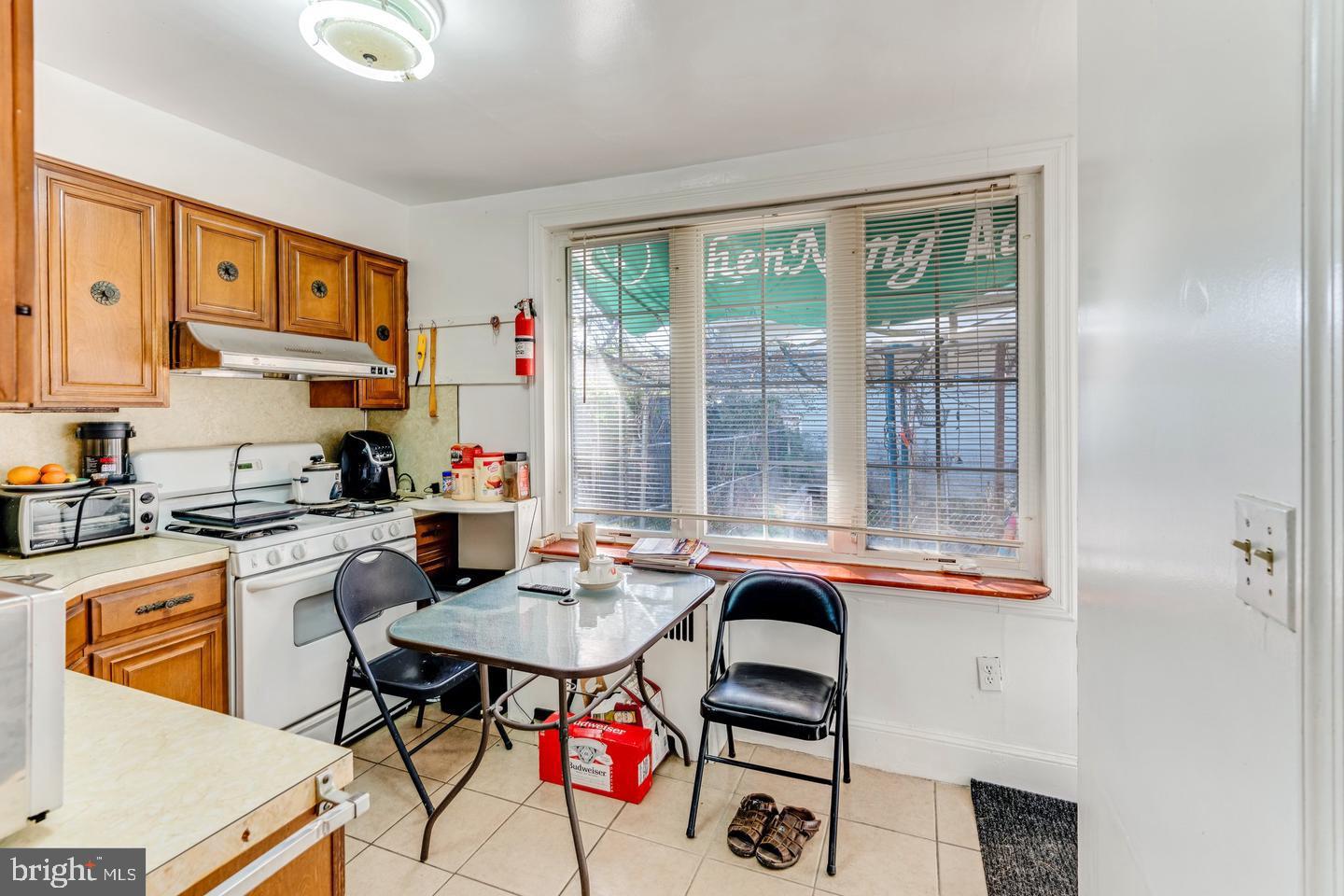 6021 Torresdale Ave Property Photo 12