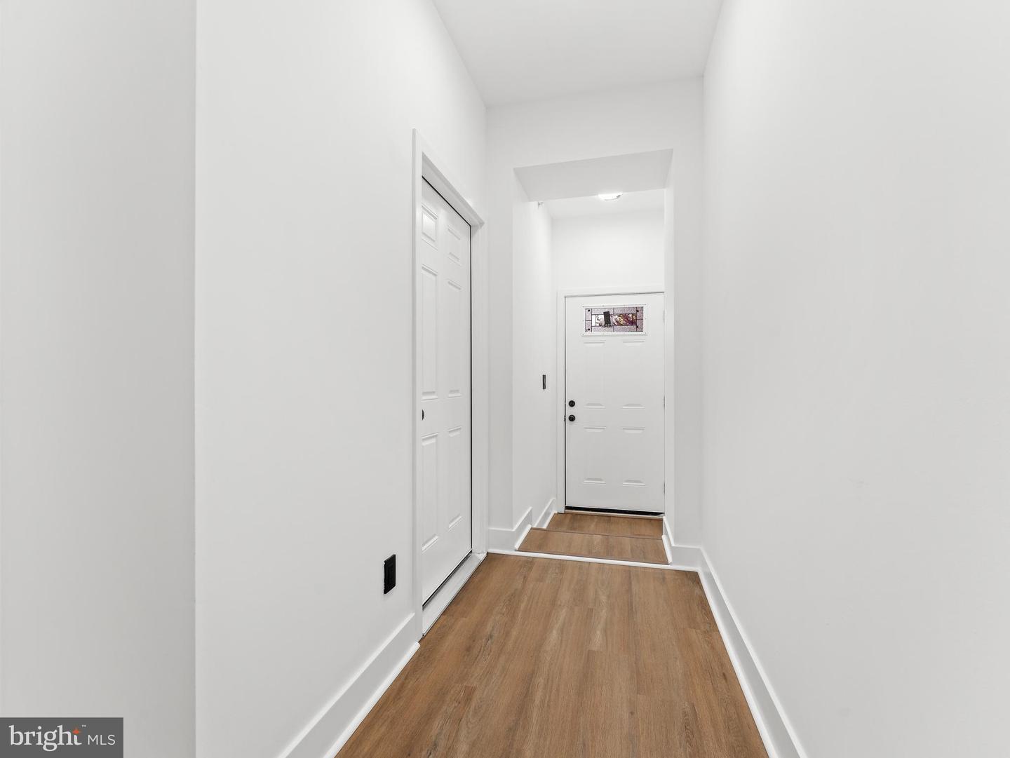 4927 Catharine St Property Photo 5