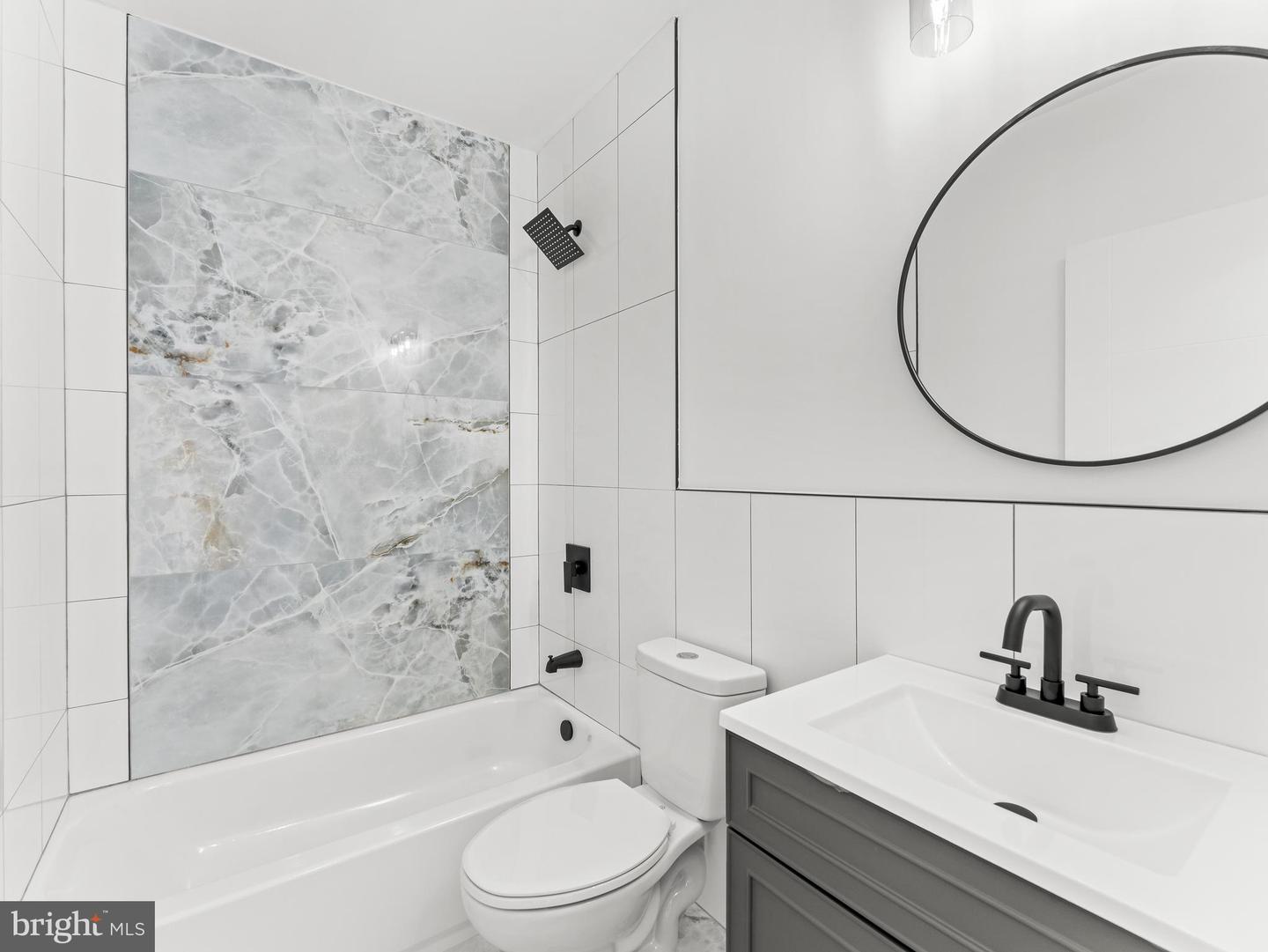 4927 Catharine St Property Photo 12