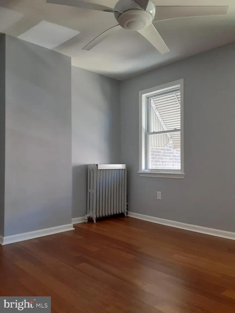 3549-3551 Sepviva St Property Photo 10