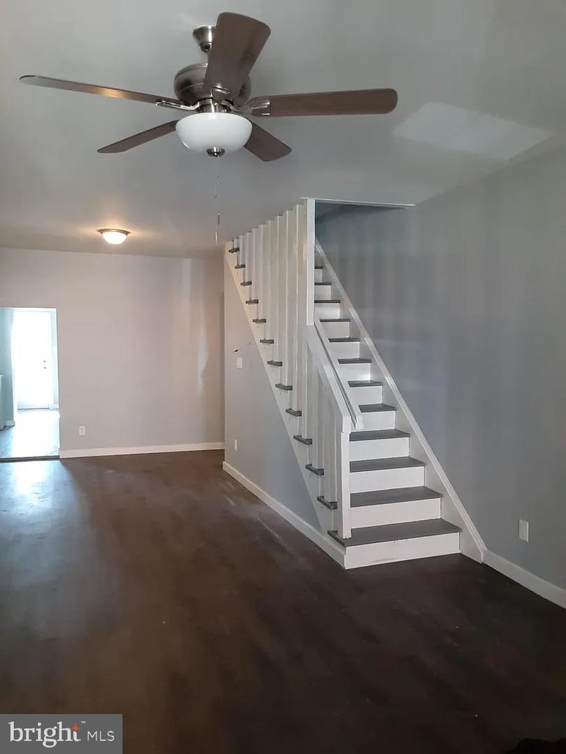 3549-3551 Sepviva St Property Photo 12