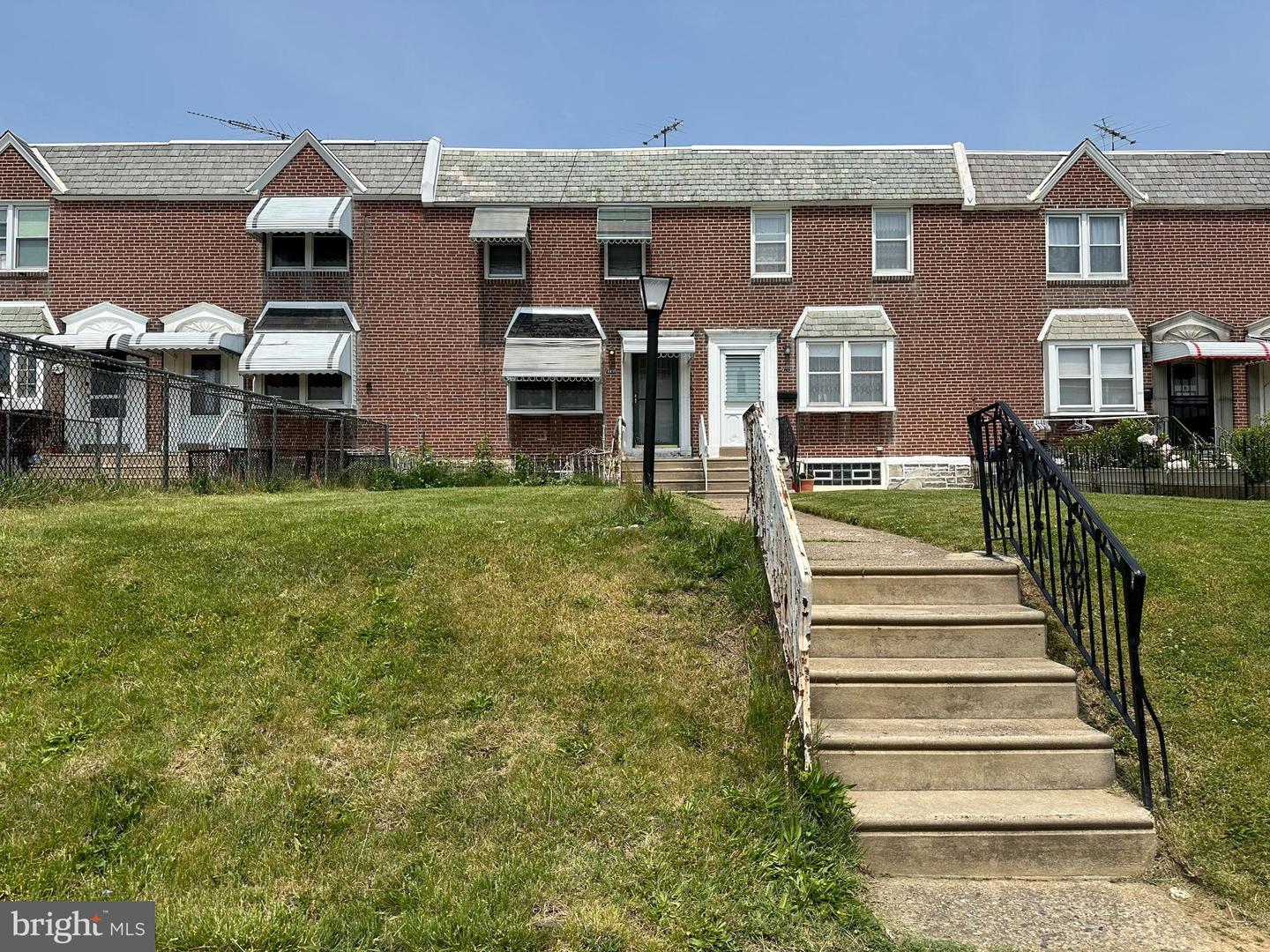 2211 Glenview St Property Photo