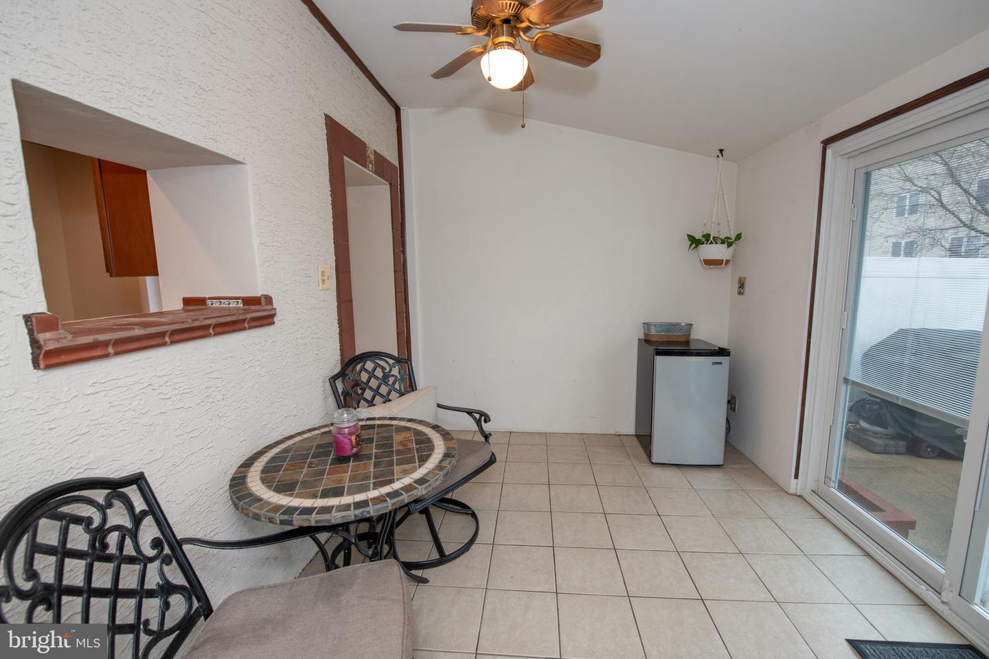 275 Lemonte St Property Photo 15