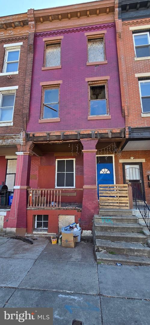 2418 W Lehigh Ave Property Photo
