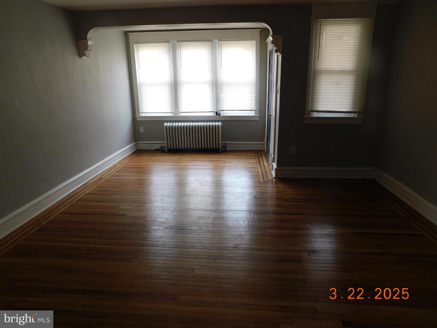 5931 N Lawrence St Property Photo 5