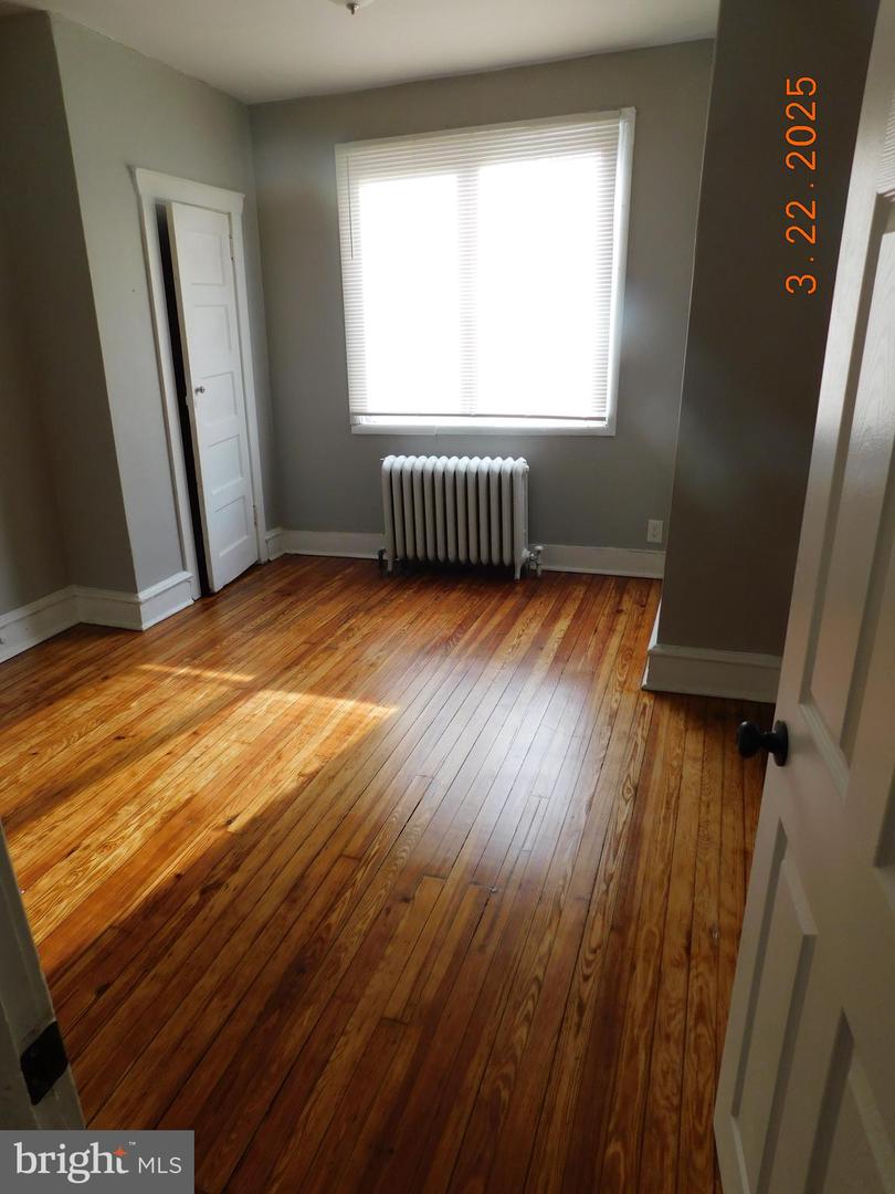 5931 N Lawrence St Property Photo 10