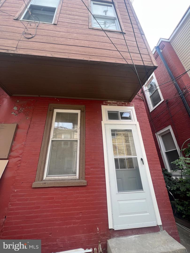 2311 Christian St Property Photo 16