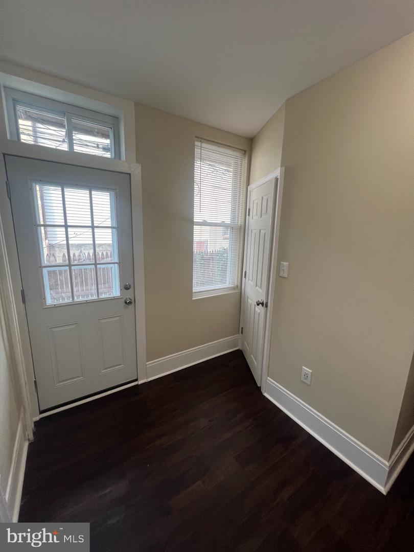 2311 Christian St Property Photo 21
