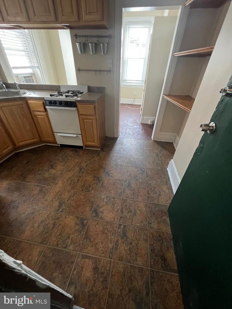2311 Christian St Property Photo 23