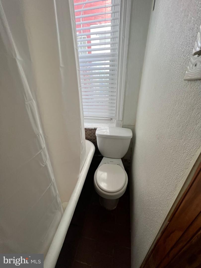 2311 Christian St Property Photo 28