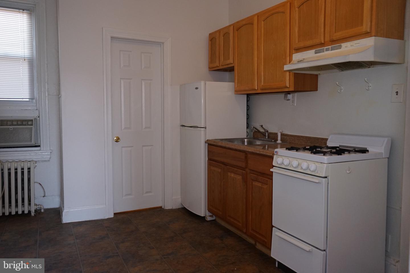 2311 Christian St Property Photo 34