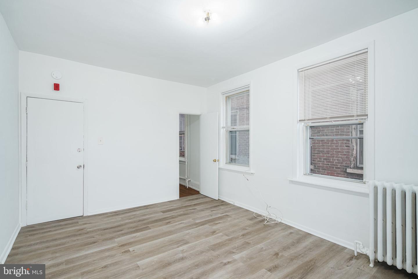 4039 N Broad St Property Photo 16